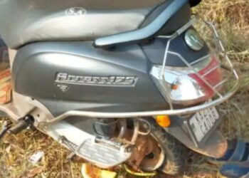 ತ್ಯಾಗರಾಜನಗರ : ಸ್ಕೂಟರ್ ಟಯರ್ ಸ್ಫೋಟ :; ದಂಪತಿ ಮತ್ತು ಮಗುವಿಗೆ ಗಾಯ