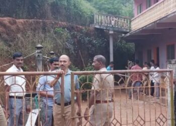 ಸುಳ್ಯ : ಮನೆಯೊಳಗೆ ಗೋಣಿ ಚೀಲದಲ್ಲಿ ತುಂಬಿಸಿದ್ದ ಸ್ಥಿತಿಯಲ್ಲಿ ಮಹಿಳೆಯ ಮೃತದೇಹ ಪತ್ತೆ : ಗಂಡನಿಂದಲೇ ಹೆಂಡತಿಯ ಹತ್ಯೆ ಶಂಕೆ..!!??