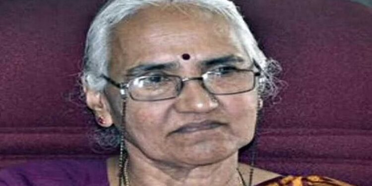 ‘ಭೂತಾರಾಧನೆ ಸಮಯದಲ್ಲಿ ದೈವ ಮೈಯಲ್ಲಿ ಬರೋದು ಶುದ್ಧ ಸುಳ್ಳು’.. : ವಿವಾದಾತ್ಮಕ ಹೇಳಿಕೆ ನೀಡಿದ ಮಾಜಿ ಸಚಿವೆ ಲಲಿತಾ ನಾಯ್ಕ್