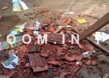 ವಿಟ್ಲ: ಮಳೆಗೆ ಕುಸಿದ ಕುಳಾಲು ಸರಕಾರಿ ಶಾಲೆಯ ಛಾವಣಿ : 92 ವರ್ಷಗಳ ಇತಿಹಾಸ ಹೊಂದಿದ ಶಾಲೆಗೆ ದುಸ್ಥಿತಿ :; ಶಿಕ್ಷಣ ಅಧಿಕಾರಿಗಳ ಮತ್ತು ಜನಪ್ರತಿನಿಧಿಗಳ ದಿವ್ಯ ನಿರ್ಲಕ್ಷ್ಯ – ಪೋಷಕರ ಆರೋಪ