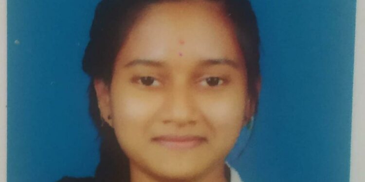 ಖೋಖೋ ಪಂದ್ಯಾಟದಲ್ಲಿ ದಕ್ಷಿಣ ಕನ್ನಡ ಜಿಲ್ಲಾ ತಂಡವನ್ನು ಪ್ರತಿನಿಧಿಸುತ್ತಿರುವ ವಿವೇಕಾನಂದ ಪ.ಪೂ. ಕಾಲೇಜಿನ ದಿವ್ಯಾ ಎಂ