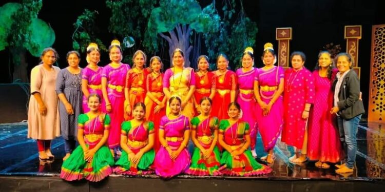 (ನ.12) ಪುತ್ತೂರಿನ ನಾಟ್ಯರಂಗದ ಕಲಾವಿದರು ಪ್ರಸ್ತುತ ಪಡಿಸುವ ‘ಯಶೋಧರೆ’ ನೃತ್ಯ ರೂಪಕ ಚಂದನವಾಹಿನಿಯಲ್ಲಿ ಪ್ರಸಾರ