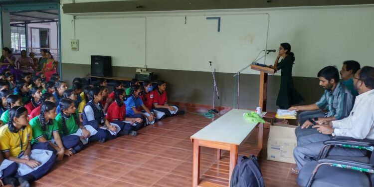 ವಿಠ್ಠಲ್ ಜೇಸೀಸ್ ಆಂಗ್ಲ ಮಾಧ್ಯಮ ಪ್ರೌಢಶಾಲೆಯಲ್ಲಿ ಹೆಣ್ಣು ಮಕ್ಕಳ ಆರೋಗ್ಯ ಹಾಗೂ ಕಾಳಜಿಯ ಬಗ್ಗೆ ಕಾರ್ಯಗಾರ