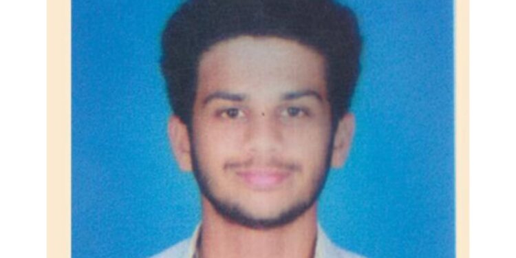 ಶಟಲ್ ಬ್ಯಾಡ್ಮಿಂಟನ್ ಪಂದ್ಯಾಟದಲ್ಲಿ ವಿವೇಕಾನಂದ ಪ.ಪೂ ಕಾಲೇಜಿನ ಅಖಿಲೇಶ್ ವರ್ಮ ರಾಜ್ಯ ಮಟ್ಟಕ್ಕೆ ಆಯ್ಕೆ