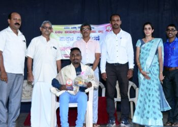 ವಿಠ್ಠಲ ಪದವಿ ಪೂರ್ವ ಕಾಲೇಜಿನಲ್ಲಿ ಮಕ್ಕಳ ದಿನಾಚರಣೆ ಮತ್ತು ಸಾಧಕರಿಗೆ ಸನ್ಮಾನ ಕಾರ್ಯಕ್ರಮ