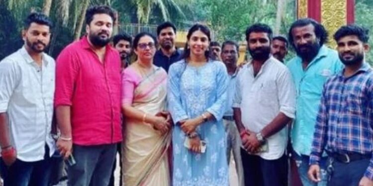 ಕರಾವಳಿಯ ದೈವಿ ಕ್ಷೇತ್ರಗಳಿಗೆ ‘ಕಾಂತಾರ’ ಸಿನಿಮಾದ ನಟಿ ಸಪ್ತಮಿ ಗೌಡ ಭೇಟಿ