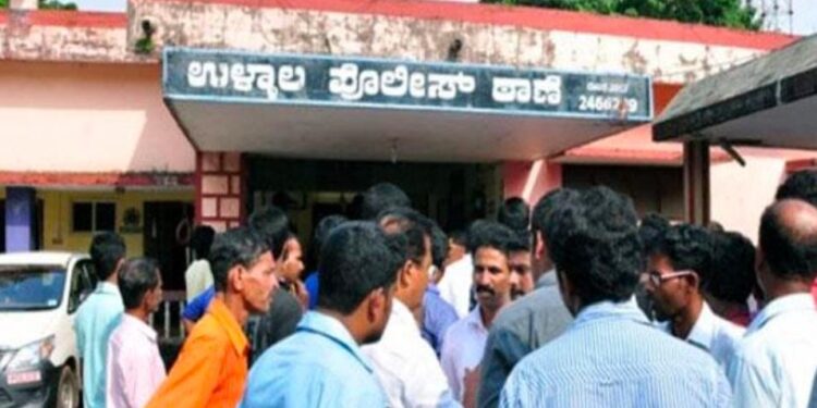 ಉಳ್ಳಾಲ: ಯುವಕನ ಮೇಲೆ ಮೂವರು ಅಪರಿಚಿತರಿಂದ ಹಲ್ಲೆ, ಬೈಕ್ ಕಿತ್ತು ಪರಾರಿ : ದೂರು ದಾಖಲು