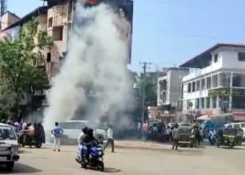 ಮಂಗಳೂರು: ಬಲ್ಮಠ ಜ್ಯೂಸ್ ಜಂಕ್ಷನ್ ಬಳಿ ಪಾರ್ಕಿಂಗ್ ಮಾಡಿದ್ದ ಕಾರು ಬೆಂಕಿಗಾಹುತಿ…!!