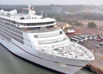 ಮತ್ತೆ ಕ್ರೂಸ್‌ ಪ್ರವಾಸೋದ್ಯಮಕ್ಕೆ ಕಳೆ: 271 ಪ್ರವಾಸಿಗರನ್ನು ಹೊತ್ತು ಮಂಗಳೂರಿಗೆ ಆಗಮಿಸಿದ ಹಡಗು