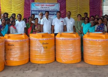 ಮಾಣಿ: ಪ.ಜಾತಿ ಮತ್ತು ಪಂಗಡದವರಿಗೆ ನೀರಿನ ಟ್ಯಾಂಕ್ ಹಾಗೂ ವಿಕಲಚೇತನರಿಗೆ ಸಹಾಯಧನದ ಚೆಕ್ ವಿತರಣೆ