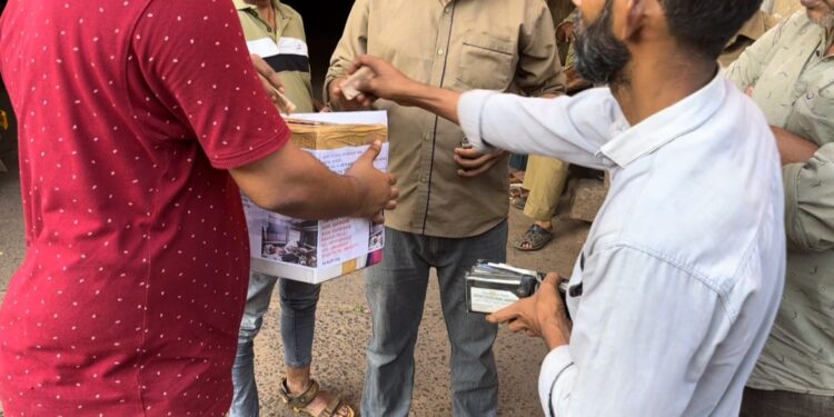 K4 ಕುಟ್ಟಿ VLOG ನಿಂದ ವಿದ್ಯಾರ್ಥಿ ಪುನೀತ್ ಗಾಗಿ ಪುತ್ತೂರಿನಲ್ಲಿ ಸಹಾಯಧನ ಸಂಗ್ರಹ