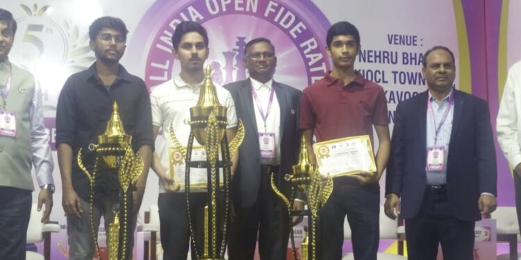 ಮುಕ್ತ ಚೆಸ್ ಟೂರ್ನಿಯಲ್ಲಿ ವಿವೇಕಾನಂದ ಆಂಗ್ಲ ಮಾಧ್ಯಮ ಶಾಲೆಯ ಧನುಷ್ ರಾಮ್ ಗೆ ಪ್ರಶಸ್ತಿ