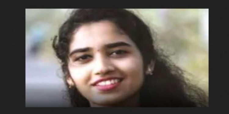 ಕಾಸರಗೋಡು ರೈಲು ಹಳಿಯಲ್ಲಿ ಮಂಗಳೂರು ಕಾಲೇಜಿನ ವಿದ್ಯಾರ್ಥಿನಿಯ ಮೃತದೇಹ ಪತ್ತೆ