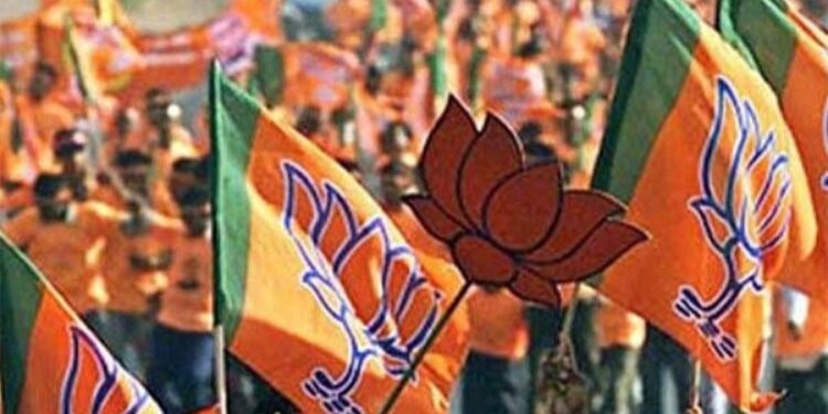 ವಿಧಾನಸಭೆ ಚುನಾವಣೆ : ಗುಜರಾತ್ ನಲ್ಲಿ ಸತತ 7ನೇ ಬಾರಿಗೆ ಬಿಜೆಪಿ ಕಿಂಗ್ ಮೇಕರ್..!!