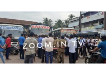 ವಿಟ್ಲ: ಟೈಮಿಂಗ್ಸ್ ವಿಚಾರದಲ್ಲಿ ವಿವಾದ : ಬಸ್ ನಿಲ್ದಾಣದಲ್ಲೇ ಹೊಡೆದಾಡಿಕೊಂಡ ಖಾಸಗಿ ಬಸ್ ಚಾಲಕರು : ಪೊಲೀಸ್ ವಶಕ್ಕೆ..!!!