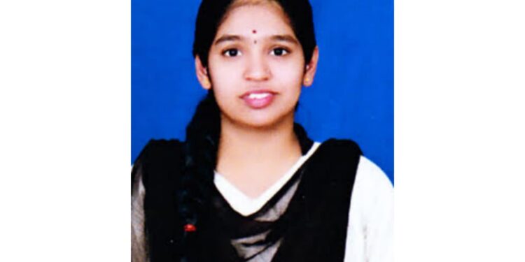 ರಾಜ್ಯಮಟ್ಟದ ಕವನ ಸ್ಪರ್ಧೆಯಲ್ಲಿ ವಿವೇಕಾನಂದ ಪದವಿಪೂರ್ವ ಕಾಲೇಜಿನ ಸುಶ್ಮಿತಾಳಿಗೆ ಪ್ರಶಸ್ತಿ