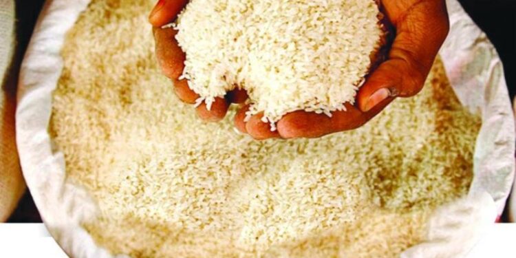 ಬರಿಮಾರು: ಅಕ್ರಮ ರೇಷನ್ ಅಕ್ಕಿ ದಾಸ್ತಾನು ಪತ್ತೆ : ಬಂಟ್ವಾಳ ಉಪ ತಹಶೀಲ್ದಾರ್ ನೇತೃತ್ವದಲ್ಲಿ ದಾಳಿ