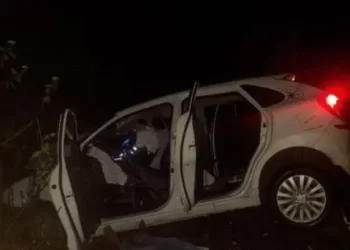 ಲಾರಿ -ಕಾರು ಮುಖಾಮುಖಿ ಡಿಕ್ಕಿ : ಮೂವರು ಸಾವು; ಓರ್ವ ಗಂಭೀರ