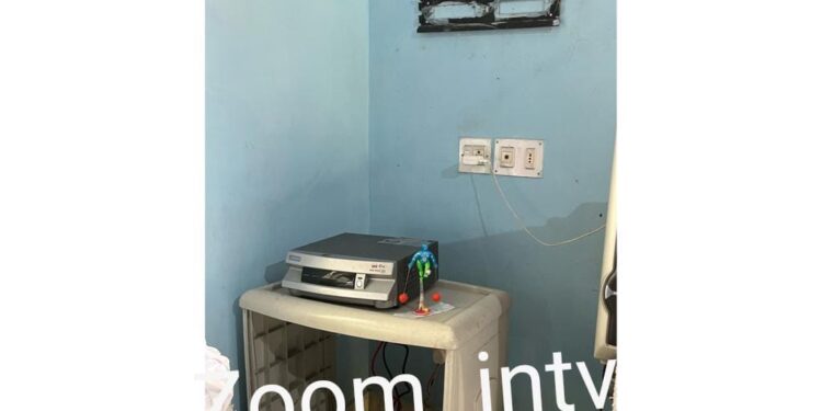 ಪುತ್ತೂರು: ಸೂತ್ರಬೆಟ್ಟುವಿನಲ್ಲಿ ಮನೆಗೆ ನುಗ್ಗಿದ ಖದೀಮರು: ನಗದು, ಟಿವಿ, ಇನ್ವರ್ಟರ್ ಬ್ಯಾಟರಿ ಕಳವು..!!