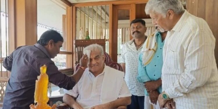 ‘ವೀರ ಕಂಬಳ’ ಸಿನಿಮಾಕ್ಕಾಗಿ ಬಣ್ಣ ಹಚ್ಚಿದ ಧರ್ಮಾಧಿಕಾರಿ ‘ವೀರೇಂದ್ರ ಹೆಗ್ಗಡೆ’