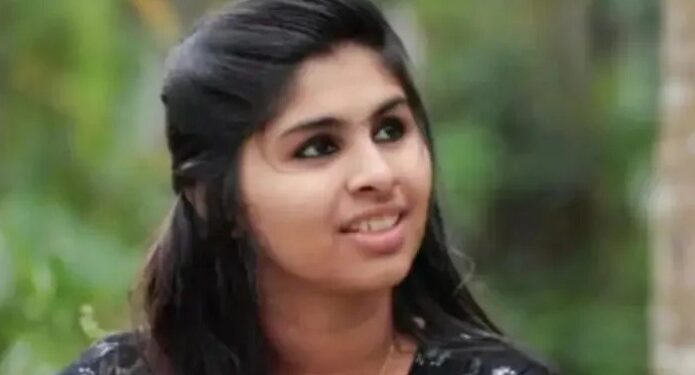 ಆನ್ಲೈನ್ ನಲ್ಲಿ ತರಿಸಿದ ಊಟ ತಿಂದು ಅಸ್ವಸ್ಥಗೊಂಡಿದ್ದ ವಿದ್ಯಾರ್ಥಿನಿ ಮೃತ್ಯು…!!