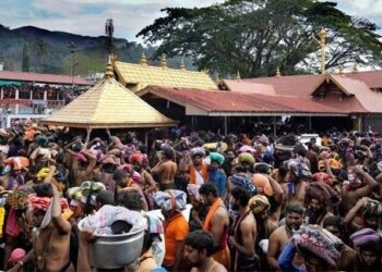 ನಟರು-ರಾಜಕಾರಣಿಗಳ ಫೋಟೋ ಸಹಿತ ದರ್ಶನಕ್ಕಿಲ್ಲ ಅವಕಾಶ : ಶಬರಿಮಲೆ ಯಾತ್ರಾರ್ಥಿಗಳಿಗೆ ಹೈಕೋರ್ಟ್ ಆದೇಶ