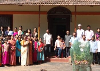 ವೀರಕಂಭ: ಧರ್ಮಸ್ಥಳ ಗ್ರಾಮಾಭಿವೃದ್ಧಿ ಯೋಜನೆ ವತಿಯಿಂದ ಶ್ರೀ ಉಮಾಮಹೇಶ್ವರ ದೇವಸ್ಥಾನದ ವಠಾರದಲ್ಲಿ ಸ್ವಚ್ಛತಾ ಕಾರ್ಯಕ್ರಮ