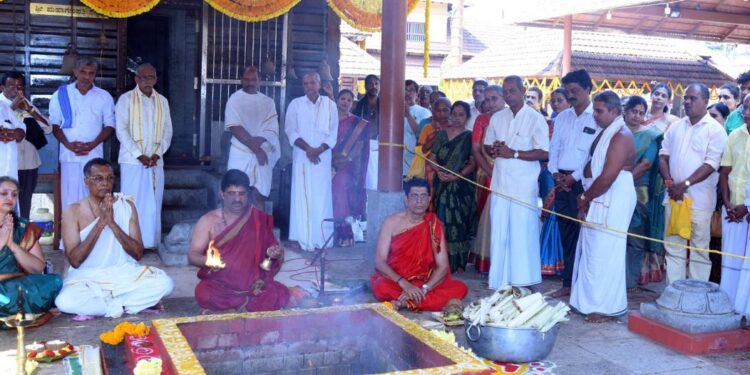 ವಿಟ್ಲ ಶ್ರೀ ಪಂಚಲಿಂಗೇಶ್ವರ ದೇವಸ್ಥಾನದಲ್ಲಿ ರುದ್ರಯಾಗ