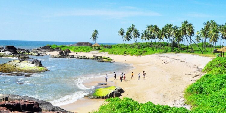 ಸೈಂಟ್‌ ಮೇರಿಸ್‌ ದ್ವೀಪದಲ್ಲಿ ವ್ಲಾಗರ್‌ಗೆ ಹಲ್ಲೆಗೆ ಯತ್ನ : ವರದಿಗೆ ಜಿಲ್ಲಾಧಿಕಾರಿ ಸೂಚನೆ