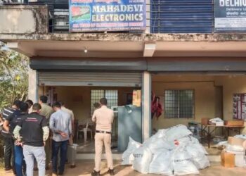 ಮಂಗಳೂರು: ಪಾರ್ಸೆಲ್ ಡೆಲಿವರಿ ಅಂಗಡಿಗೆ ನುಗ್ಗಿದ ಖದೀಮರು : ಲಕ್ಷಾಂತರ ರೂ. ನಗದು ಹಾಗೂ ಪಾರ್ಸೆಲ್ ವಸ್ತುಗಳು ಕಳವು..!!