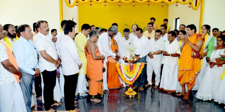 ಗುರುನಗರ: “ಬ್ರಹ್ಮಶ್ರೀ ನಾರಾಯಣ ಗುರುದೇವ ಸಮುದಾಯ ಭವನ” ಉದ್ಘಾಟನಾ ಸಮಾರಂಭ ಮತ್ತು ಶ್ರೀ ಸತ್ಯನಾರಾಯಣ ಪೂಜೆ