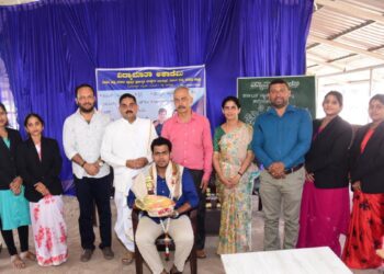 ಕರ್ನಾಟಕ ಬ್ಯಾಂಕ್ ನೇಮಕಾತಿಯಲ್ಲಿ ಆಯ್ಕೆಯಾಗಿರುವ ‘ವಿದ್ಯಾಮಾತಾ ಅಕಾಡೆಮಿ’ಯ ವಿದ್ಯಾರ್ಥಿ ಸುಳ್ಯದ ನಿರಂಜನ್ ಜೆ.ರವರಿಗೆ ಸನ್ಮಾನ