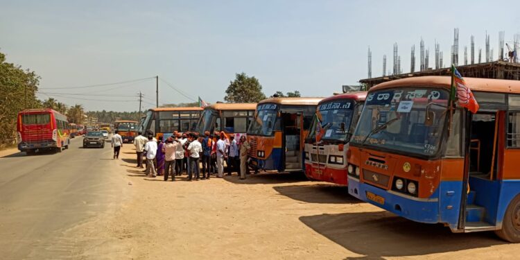 ದಕ್ಷಿಣ ಕನ್ನಡ ಜಿಲ್ಲೆಗೆ ಇಂದು ಅಮಿತ್‌ ಶಾ ಭೇಟಿ : ಕಾರ್ಯಕ್ರಮ ವೀಕ್ಷಣೆಗೆ ಬಸ್ ಗಳಲ್ಲಿ ಆಗಮಿಸುತ್ತಿರುವ ಸಾರ್ವಜನಿಕರು