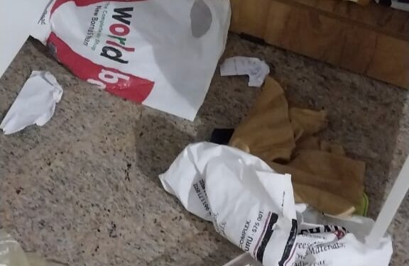 ವಿಟ್ಲ: ಯಾರೂ ಇಲ್ಲದ ವೇಳೆ ಮನೆಗೆ ನುಗ್ಗಿದ ಖದೀಮರು : ಲಕ್ಷಾಂತರ ರೂ. ಮೌಲ್ಯದ ಚಿನ್ನಾಭರಣ ಕಳವುಗೈದು ಪರಾರಿ..!!