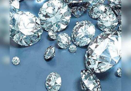 ಮಂಗಳೂರು: ವಿಮಾನ ನಿಲ್ದಾಣದಲ್ಲಿ 2.60 ಕೋಟಿ ರೂ. ಮೌಲ್ಯದ ವಜ್ರ ವಶ..!!