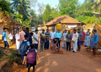 ವಿಟ್ಲ: ಚಂದಳಿಕೆ ಕುರುಂಬಳ ಮರುಡಾಮಾರಿಕರಣ ರಸ್ತೆ ಅಭಿವೃದ್ಧಿಗೆ ಗುದ್ದಲಿ ಪೂಜೆ