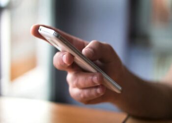 ಕಳುವಾದ/ಕಾಣೆಯಾದ/ ಸುಲಿಗೆಯಾದ ಮೊಬೈಲ್ ಫೋನ್ ಗಳನ್ನು ಬ್ಲಾಕ್ ಮಾಡುವ ವಿಶೇಷ ವ್ಯವಸ್ಥೆ ಜಾರಿ : ಇಲ್ಲಿದೆ ಹೊಸ ವಿಧಾನದ ವಿವರ..: