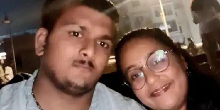 ಲಿವ್-ಇನ್ ರಿಲೇಷನ್ಶಿಪ್ ನಲ್ಲಿದ್ದ ಪ್ರಿಯತಮೆ ಹತ್ಯೆ : ಮೃತದೇಹವನ್ನು ಬೆಡ್ ನಲ್ಲಿ ಬಚ್ಚಿಟ್ಟು ಎಸ್ಕೇಪ್ ಆಗಿದ್ದ ಪ್ರಿಯಕರ ; ಪೊಲೀಸ್ ವಶಕ್ಕೆ