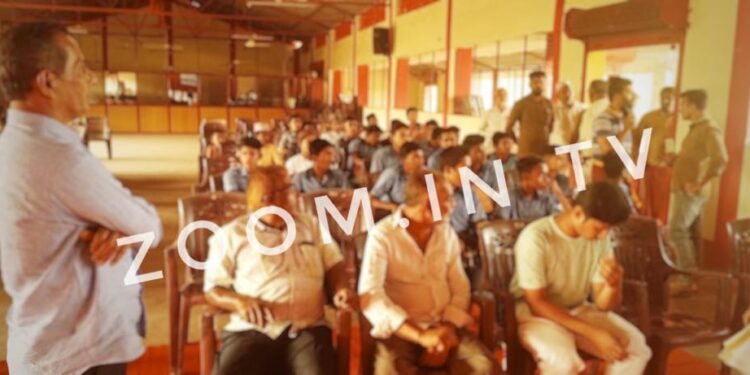 ವಿಟ್ಲ: ಅಡ್ಯನಡ್ಕ ಶೈಕ್ಷಣಿಕ ಕಾರ್ಯಗಾರದಲ್ಲಿ ಇಸ್ಲಾಂ ಮತ ಪ್ರವಚನ : ಹಿಂ.ಜಾ.ವೇ. ಕಾರ್ಯಕರ್ತರಿಂದ ತಡೆ; ಆಯೋಜಕರ ವಿರುದ್ಧ ಆಕ್ರೋಶ..!!