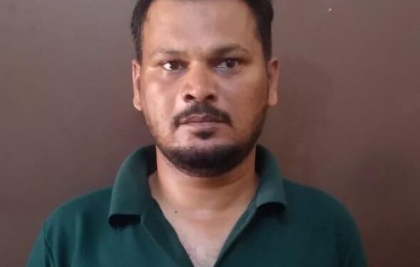 ಪುತ್ತೂರು : ನ್ಯಾಯಾಲಯಕ್ಕೆ ಹಾಜರಾಗದೆ ತಲೆಮರೆಸಿಕೊಂಡಿದ್ದ ಆರೋಪಿಯ ಬಂಧನ..!!