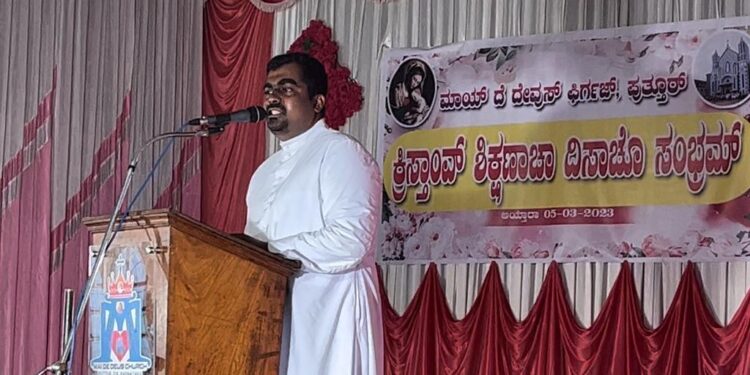 ಪುತ್ತೂರು: ಮಾಯ್ ದೆ ದೇವುಸ್ ಚರ್ಚ್‌ನ 2022-23 ನೇ ವಾರ್ಷಿಕ ಕ್ರೈಸ್ತ ಶಿಕ್ಷಣ ದಿವಸದ ಸಂಭ್ರಮ