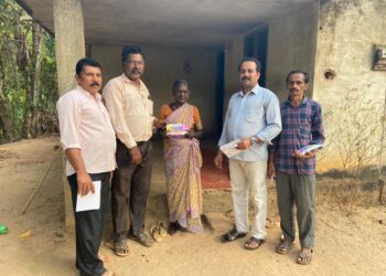 ಪುತ್ತೂರು: ಜಿಡೆಕಲ್ಲು ಬೂತ್ ನಲ್ಲಿ ಕಾಂಗ್ರೆಸ್ ಗ್ಯಾರೆಂಟಿ ಕಾರ್ಡ್ ವಿತರಣೆ