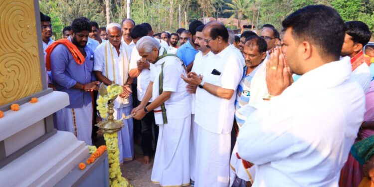 ಕಲ್ಲಡ್ಕ : ಶ್ರೀ ನಿಟಿಲಾಕ್ಷ ಸದಾಶಿವ ದೇವಸ್ಥಾನದ ‘ಶ್ರೀ ನಿಟಿಲಾಕ್ಷ ಸದಾಶಿವ ಮಹಾದ್ವಾರ’ ಹಾಗೂ ‘ಕಾಣಿಕೆ ಹುಂಡಿ’ಯ ಲೋಕಾರ್ಪಣೆ