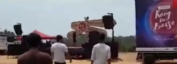 ಮಂಗಳೂರು : ಹೋಳಿ ಡಿಜೆ ಪಾರ್ಟಿಗೆ ಭಜರಂಗದಳ ಕಾರ್ಯಕರ್ತರಿಂದ ದಾಳಿ..!!