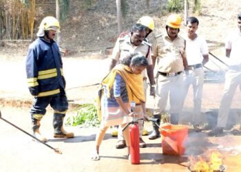 ಪುತ್ತೂರು: ವಿವೇಕಾನಂದ ಇಂಜಿನಿಯರಿಂಗ್ ಕಾಲೇಜಿನಲ್ಲಿ ಅಗ್ನಿ ಸುರಕ್ಷತೆಯ ಜಾಗೃತಿ ಕಾರ್ಯಕ್ರಮ