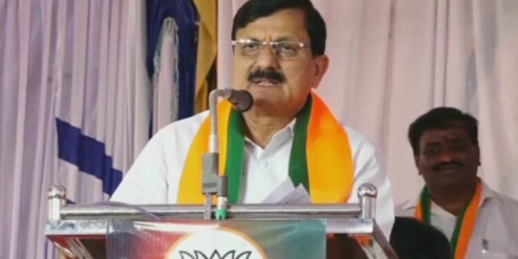 ‘ಶಿವದೂತೆ ಗುಳಿಗೆ’ ನಾಟಕದ ಬಗ್ಗೆ ವಿವಾದಾತ್ಮಕ ಹೇಳಿಕೆ ನೀಡಿದ ‘ಗೃಹ ಸಚಿವರು’ : ಕರಾವಳಿಗರ ಧಾರ್ಮಿಕ ಭಾವನೆಗೆ ಧಕ್ಕೆಯನ್ನುಂಟು ಮಾಡಿದ್ರಾ ‘ಆರಗ ಜ್ಞಾನೇಂದ್ರ’..!!??