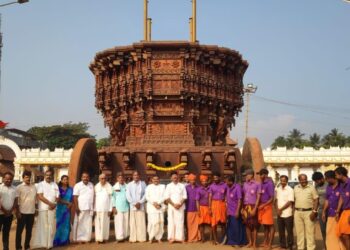 ಪುತ್ತೂರು: ರಥ ಮಂದಿರದಿಂದ ಬ್ರಹ್ಮರಥ ಹೊರ ತರುವ ಮೂಲಕ ಹತ್ತೂರ ಒಡೆಯನ ಜಾತ್ರೋತ್ಸವಕ್ಕೆ ಮುನ್ಸೂಚನೆ