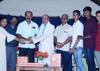 ವಿಟ್ಠಲ ಎಜುಕೇಶನ್ ಸೊಸೈಟಿ ಯ ಪ್ರೌಢಶಾಲೆಯಲ್ಲಿ 10ನೇ ತರಗತಿ ವಿದ್ಯಾರ್ಥಿಗಳ ಬೀಳ್ಕೊಡುಗೆ ಸಮಾರಂಭ