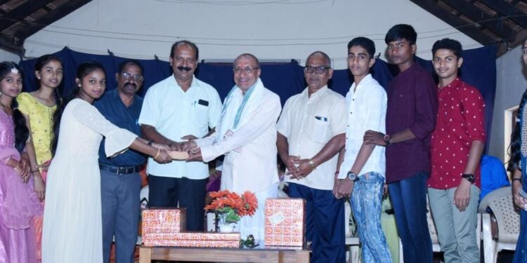 ವಿಟ್ಠಲ ಎಜುಕೇಶನ್ ಸೊಸೈಟಿ ಯ ಪ್ರೌಢಶಾಲೆಯಲ್ಲಿ 10ನೇ ತರಗತಿ ವಿದ್ಯಾರ್ಥಿಗಳ ಬೀಳ್ಕೊಡುಗೆ ಸಮಾರಂಭ