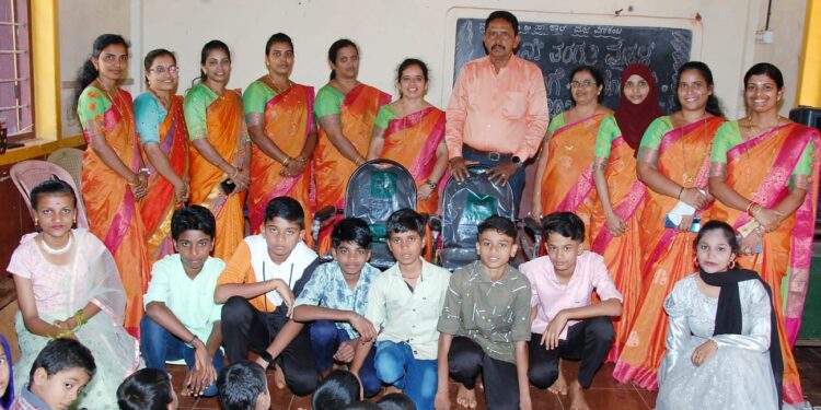 ವೀರಕಂಭ : ಮಜಿ ಹಿರಿಯ ಪ್ರಾಥಮಿಕ ಶಾಲೆಯಲ್ಲಿ 2022-23ನೇ ಸಾಲಿನ 8ನೇ ತರಗತಿ ಮಕ್ಕಳ ಬೀಳ್ಕೊಡುಗೆ ಕಾರ್ಯಕ್ರಮ